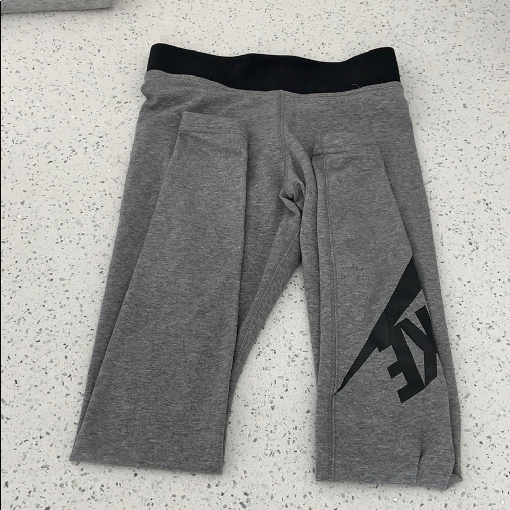 Nike leggings